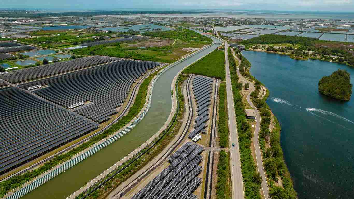 汇旺支付能源事业提供智慧能源管理、、太阳能监控管理、、、、全方位电厂建置及运维解决方案，，，并拥有管理超过6000案场的经验